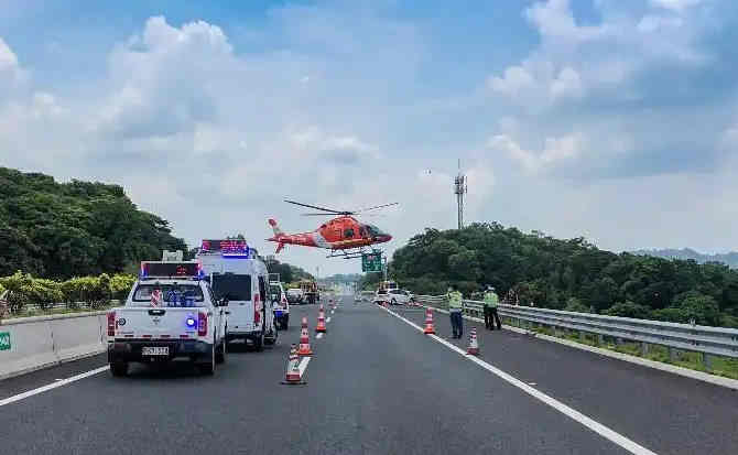 翠屏区高速公路汽车救援案例