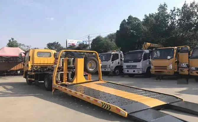 翠屏区汽车中途维修案例